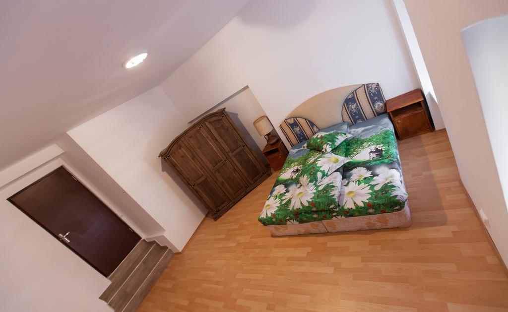 Matei Basarab Private Apartments Brașov Zimmer foto